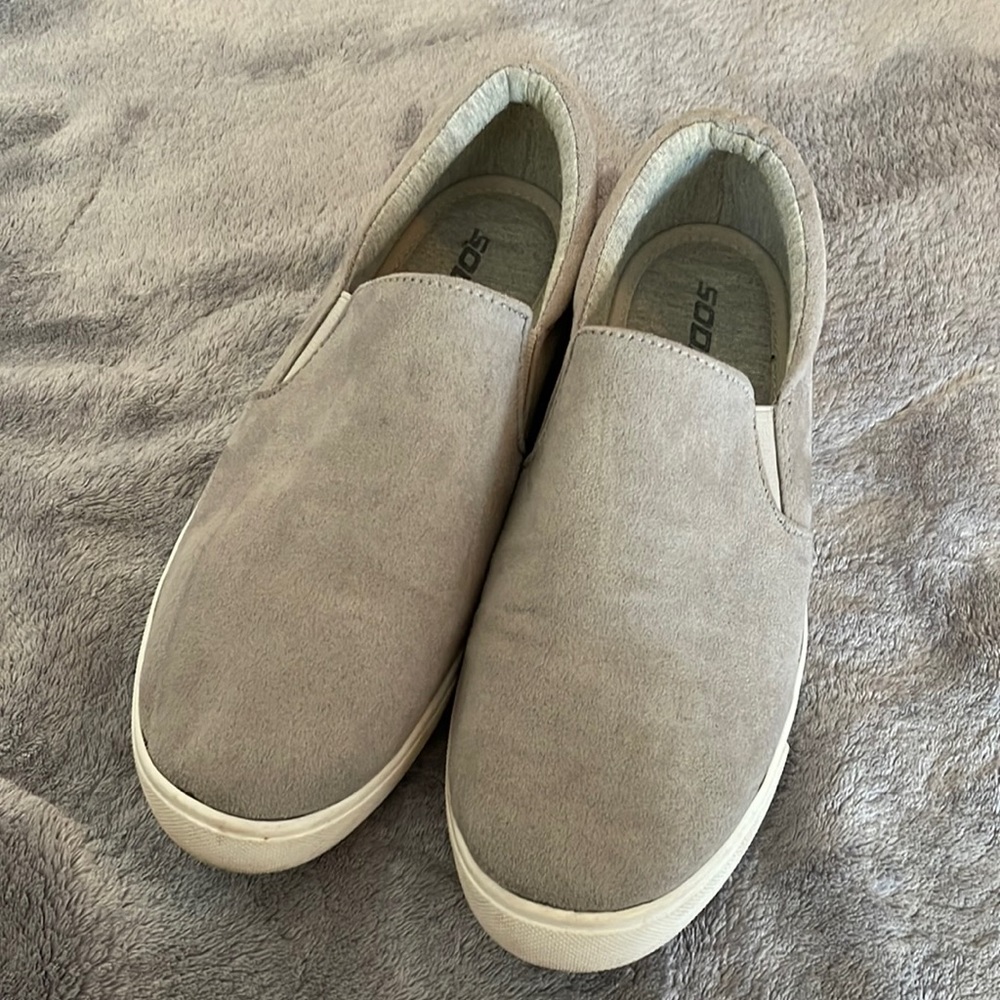 Greg slip on shoes